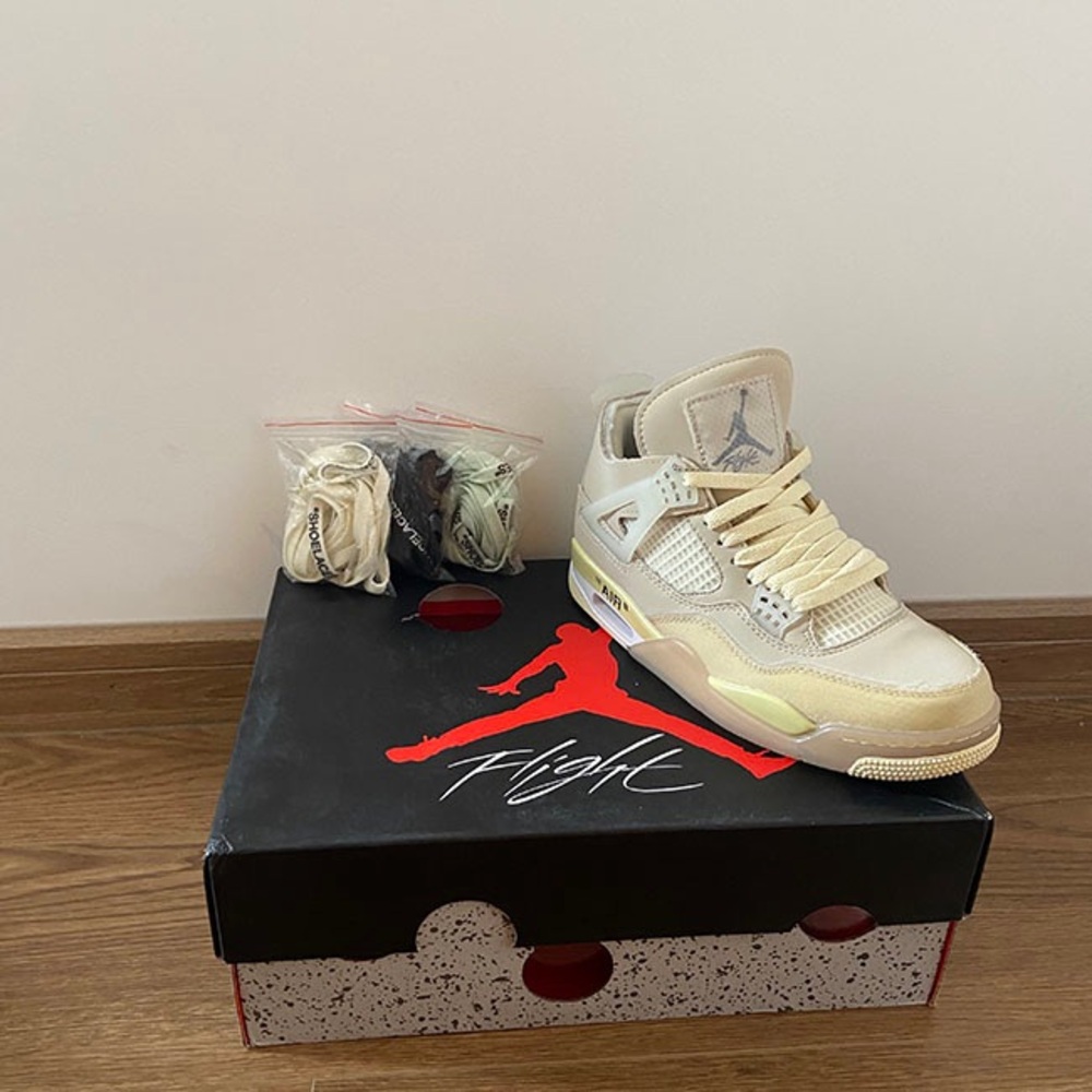 Jordan Thick Soled Cream Versatile Sneakers - Picture 4 of 6